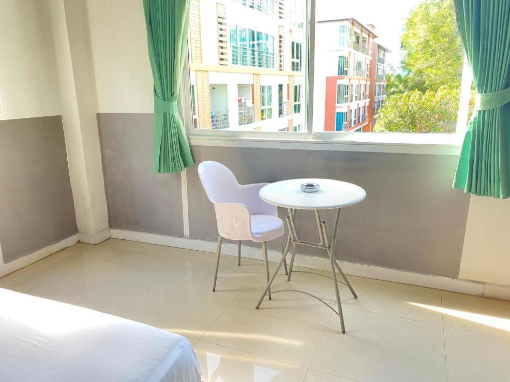 Sweet Dream Hotel Patong Phuket Exterior foto